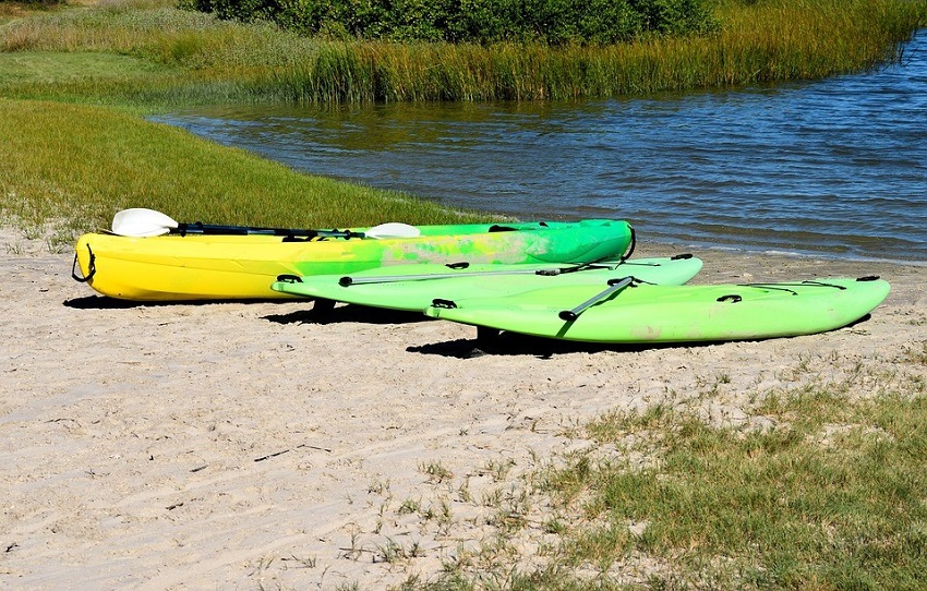 kayak vs paddle board